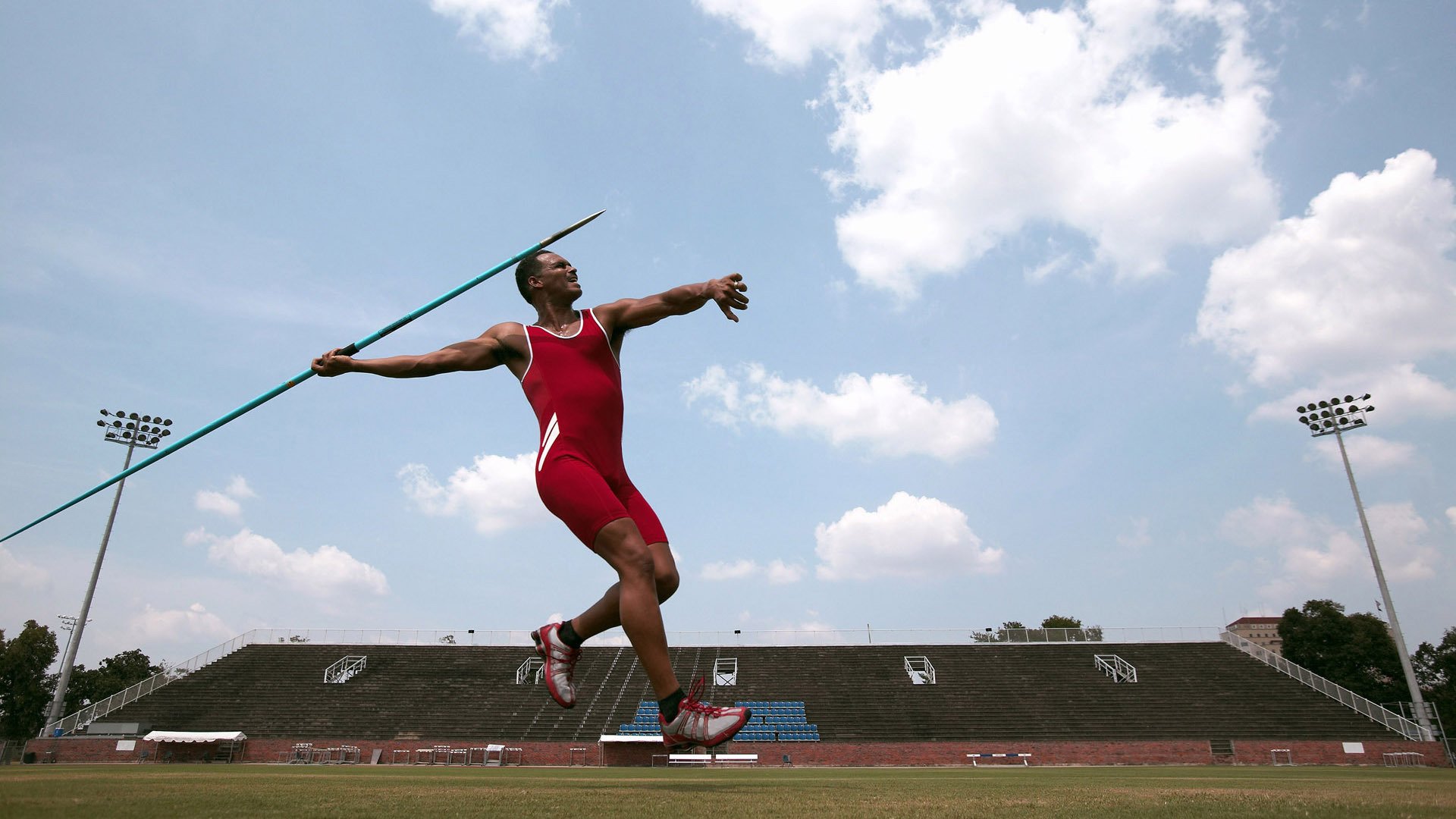 开云体育下载-_猛兽运动会：传统民俗与运动的融合_，运动猛兽主题公园