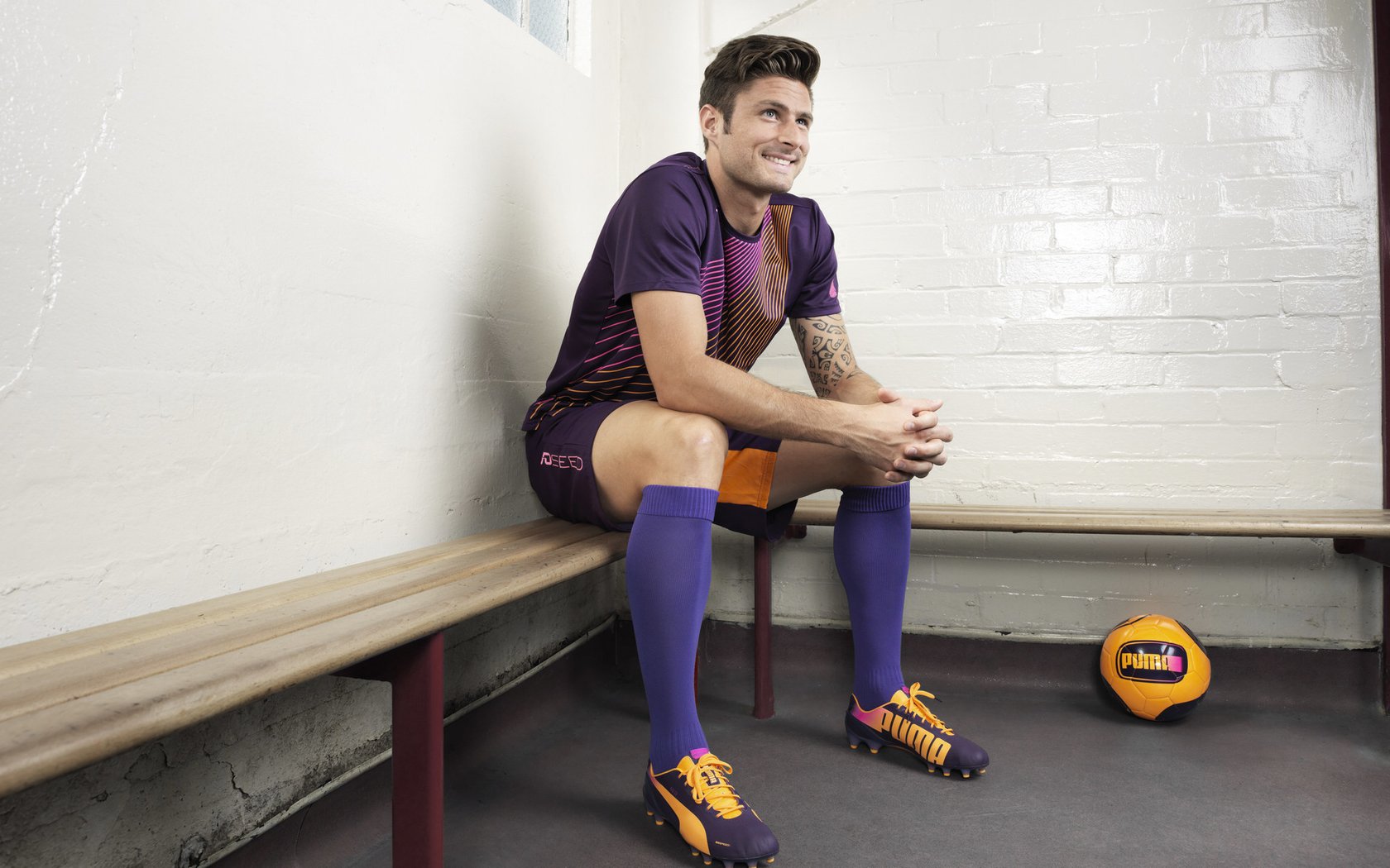 《守望先锋》联赛：版本更新对战队战术的影响，守望先锋联赛持续多久